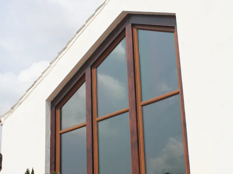 Bow Windows Barnes